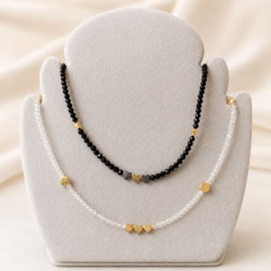 black & clear heart necklace set