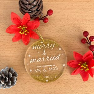 resin mr mrs ornament 1.jpg